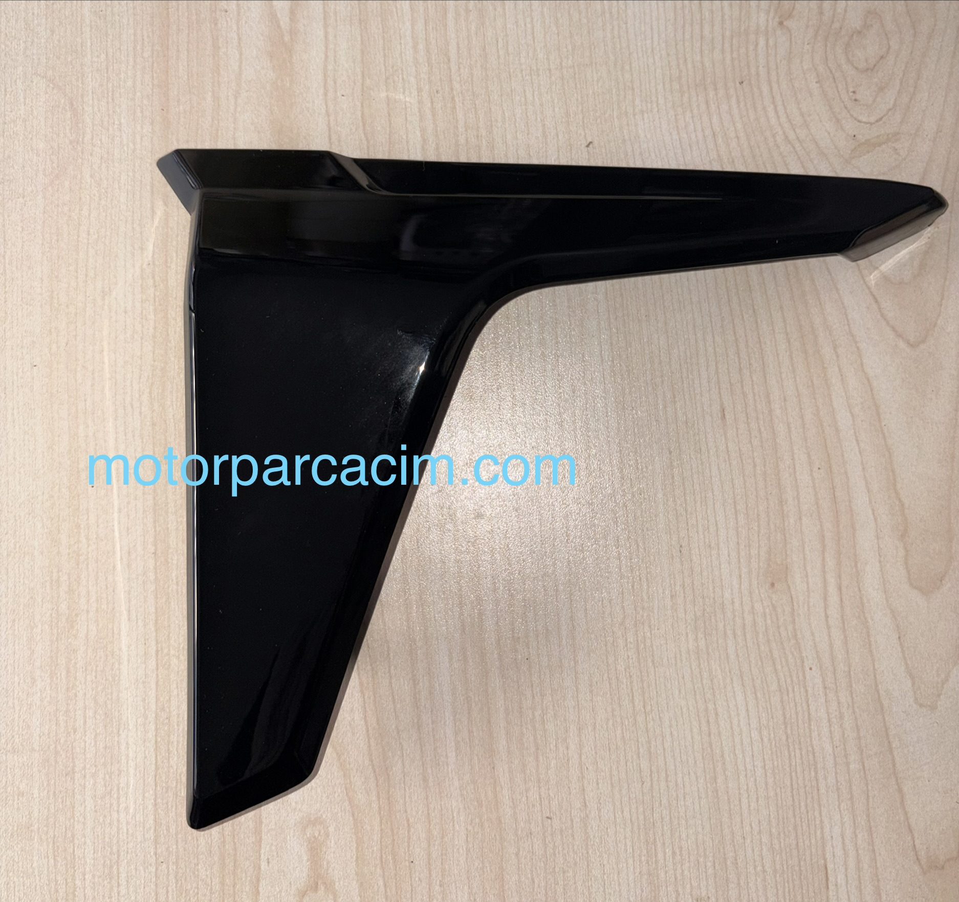 VOGE R125 ÖN PANEL DİZLİK SOL